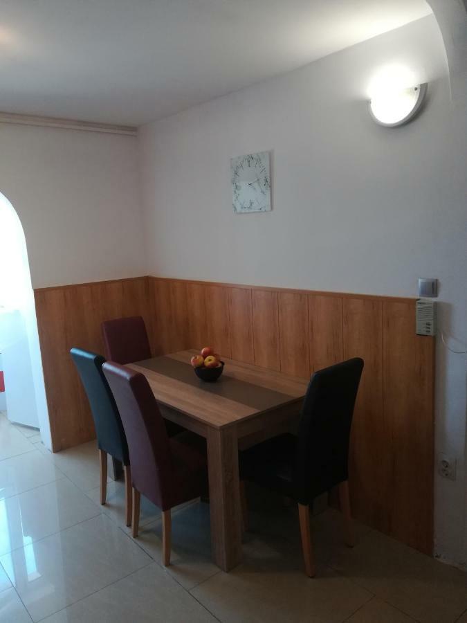شقة سيبيو  في Apartament Erik المظهر الخارجي الصورة